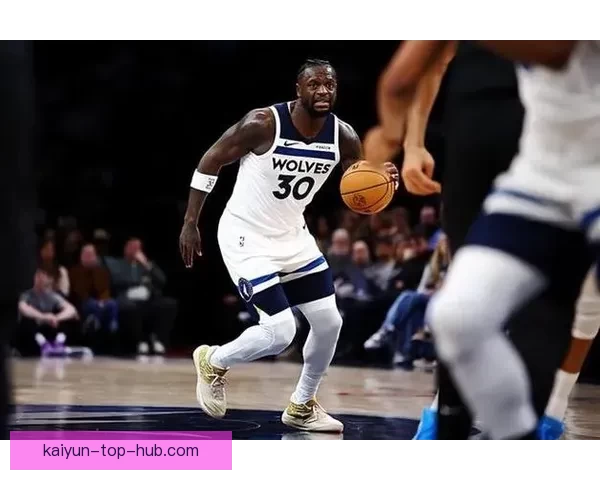 兰德尔个人生涯总篮板突破7000大关 创下重要里程碑